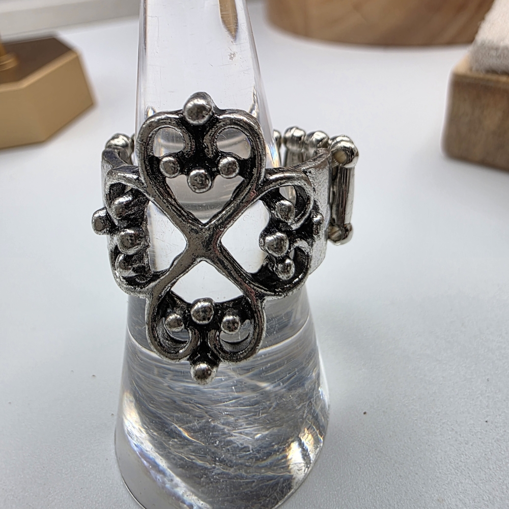 Paparazzi Silver Ornate Women's Ring (882)